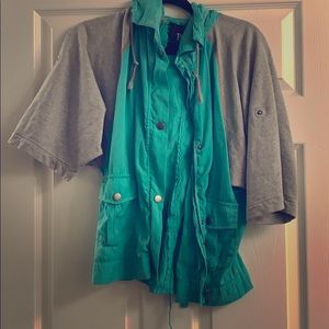 BKE turquoise TOP with orange detail and hood